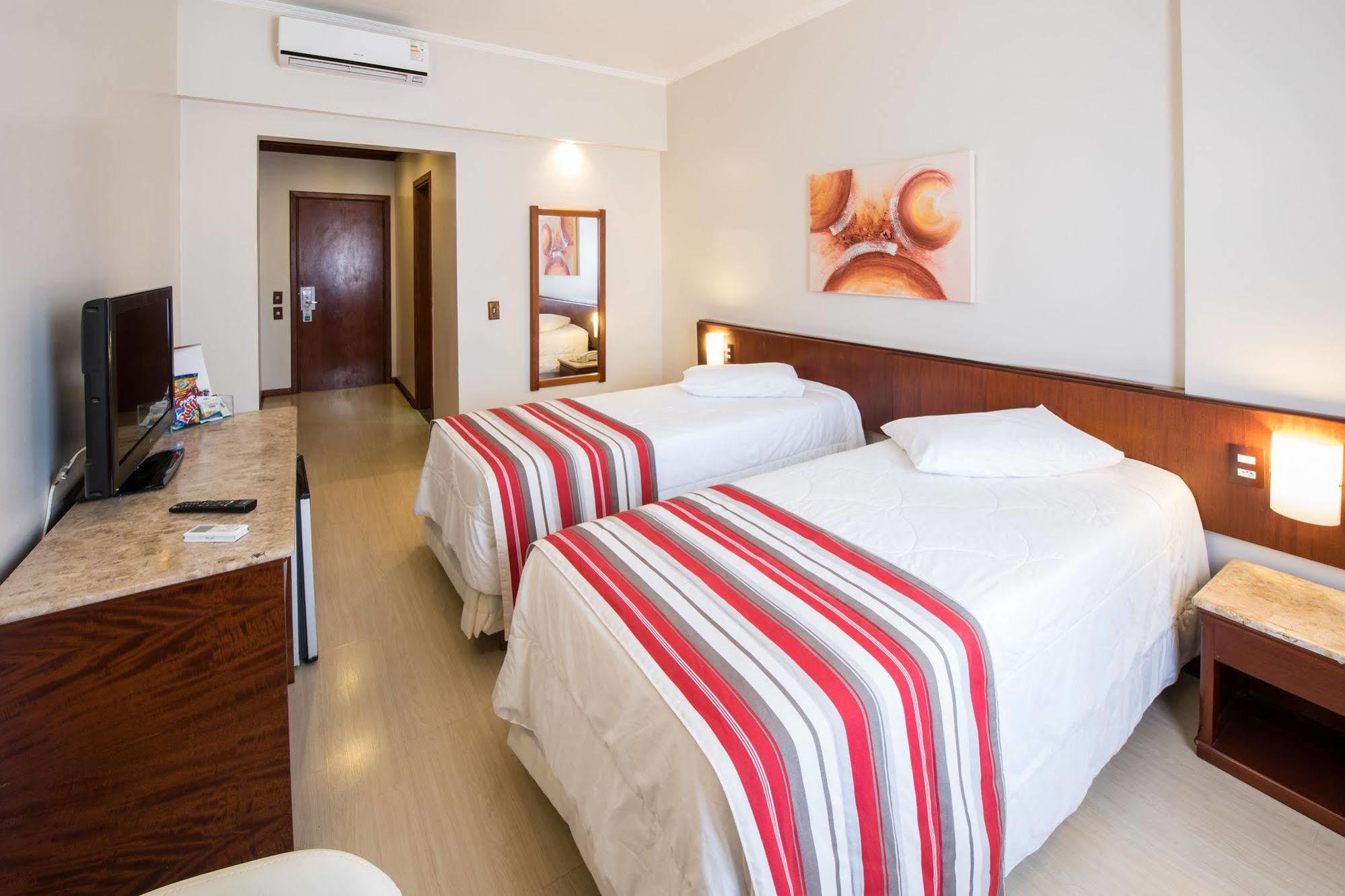 Hotel Carlton Plaza Pocos de Caldas Luaran gambar